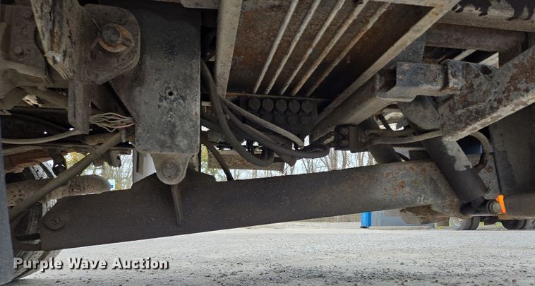 image for item EQ6903 1999 Ford  F550 Super Duty  rollback truck