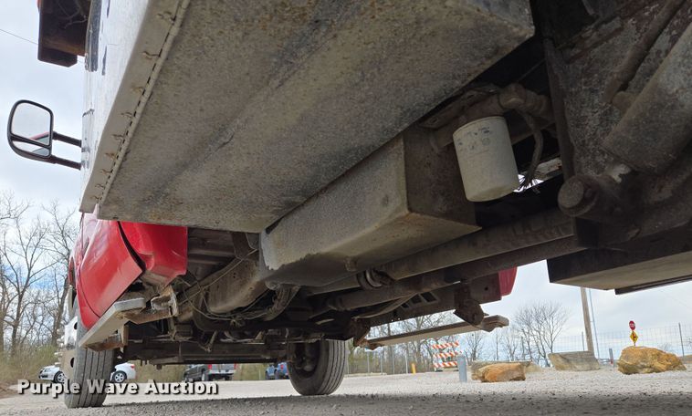 image for item EQ6903 1999 Ford  F550 Super Duty  rollback truck