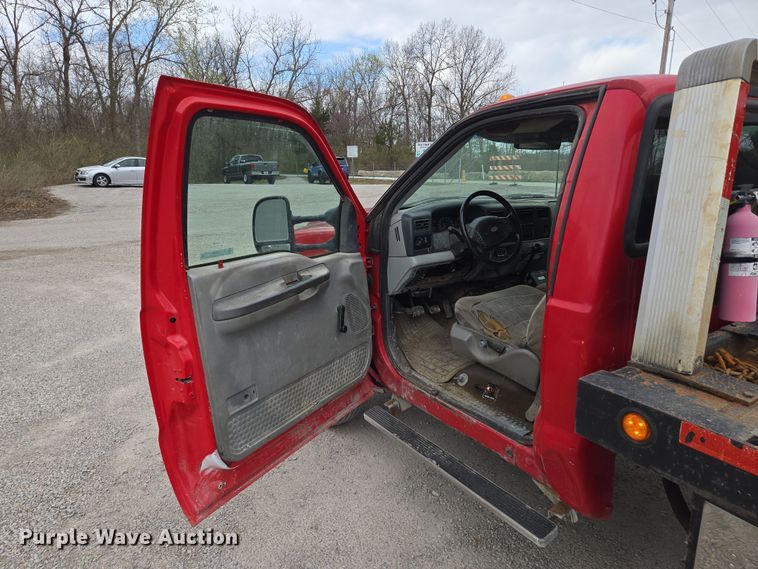 image for item EQ6903 1999 Ford  F550 Super Duty  rollback truck