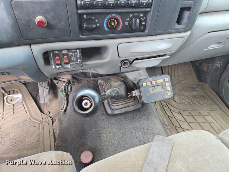 image for item EQ6903 1999 Ford  F550 Super Duty  rollback truck