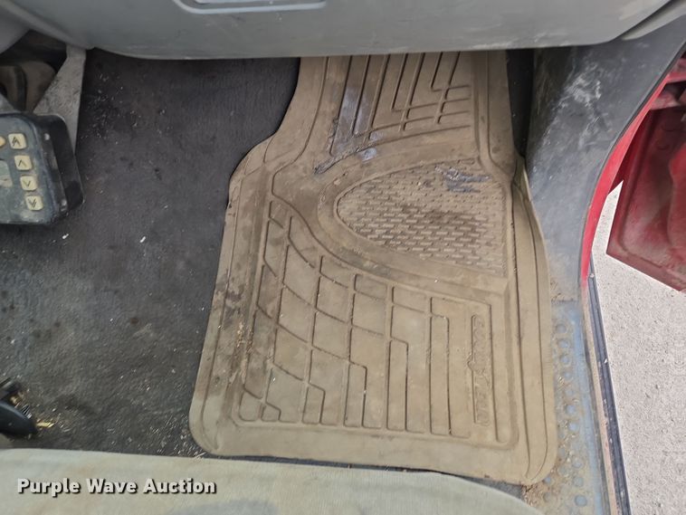 image for item EQ6903 1999 Ford  F550 Super Duty  rollback truck