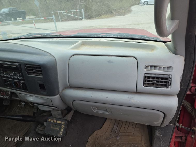 image for item EQ6903 1999 Ford  F550 Super Duty  rollback truck