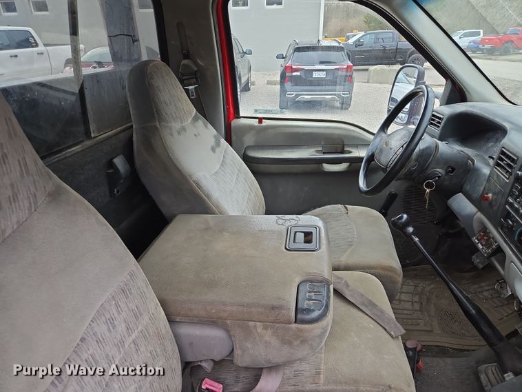 image for item EQ6903 1999 Ford  F550 Super Duty  rollback truck