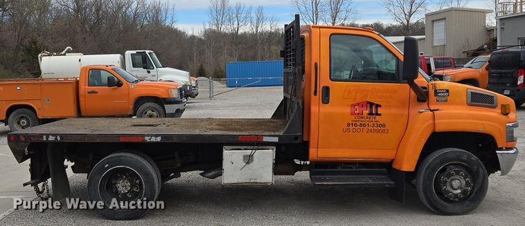 image for item EQ6904 2008 GMC  C4500 flatbed truck