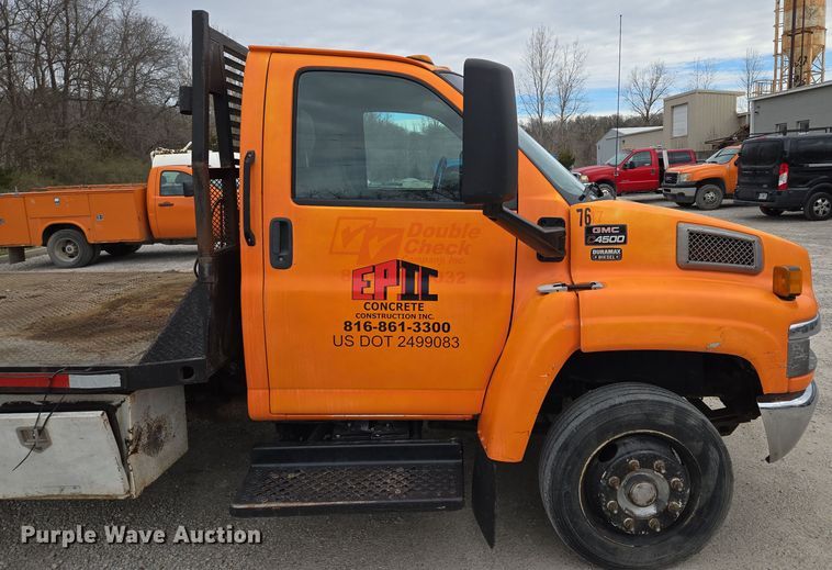 image for item EQ6904 2008 GMC  C4500 flatbed truck