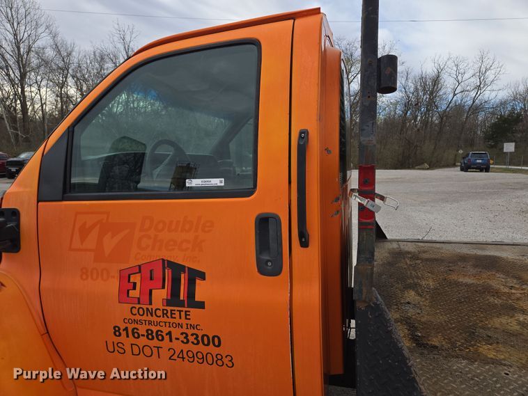 image for item EQ6904 2008 GMC  C4500 flatbed truck