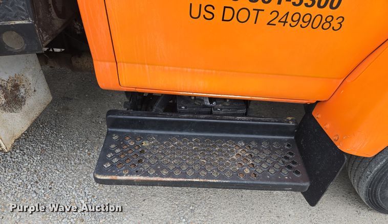 image for item EQ6904 2008 GMC  C4500 flatbed truck