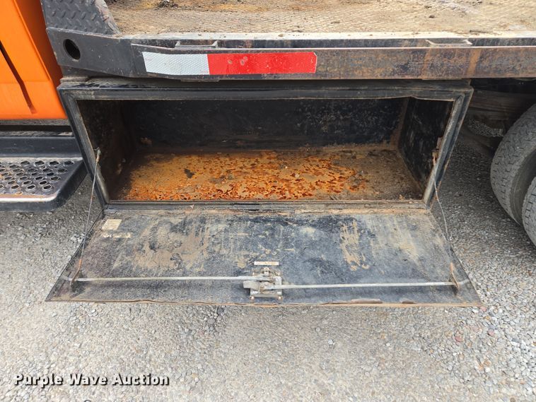 image for item EQ6904 2008 GMC  C4500 flatbed truck