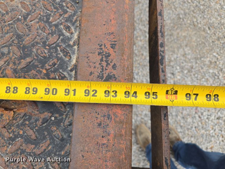 image for item EQ6904 2008 GMC  C4500 flatbed truck