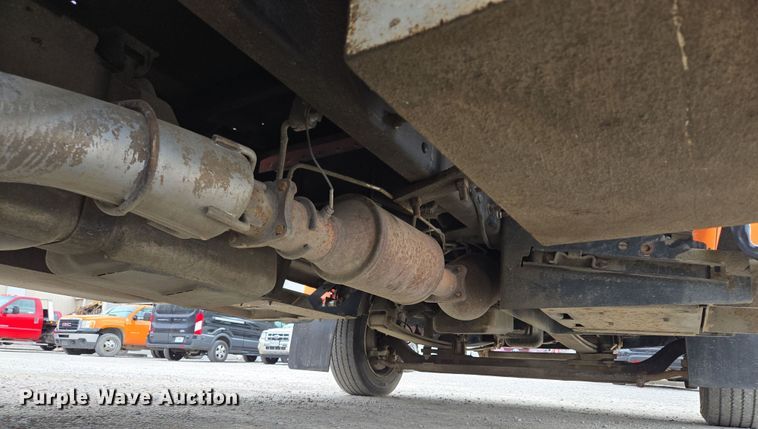 image for item EQ6904 2008 GMC  C4500 flatbed truck