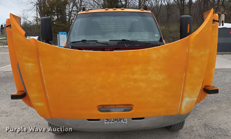 image for item EQ6904 2008 GMC  C4500 flatbed truck