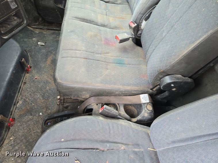 image for item EQ6904 2008 GMC  C4500 flatbed truck