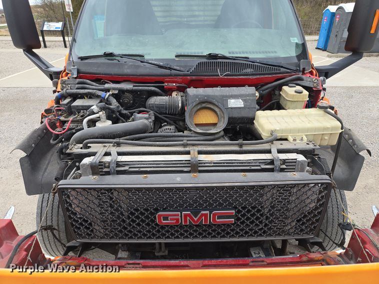 image for item EQ6904 2008 GMC  C4500 flatbed truck