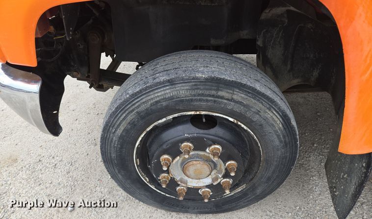 image for item EQ6904 2008 GMC  C4500 flatbed truck