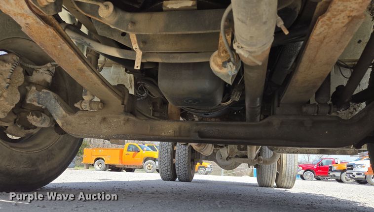 image for item EQ6905 2007 International  4200 water truck