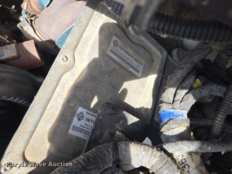 image for item EQ6905 2007 International  4200 water truck