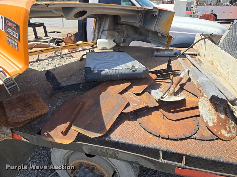 image for item EQ6911 2008 GMC C4500 flatbed truck