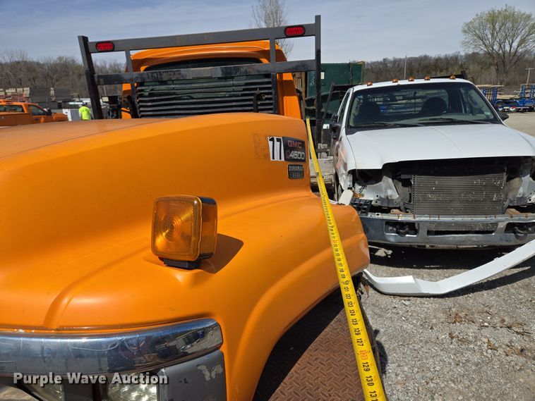 image for item EQ6911 2008 GMC C4500 flatbed truck