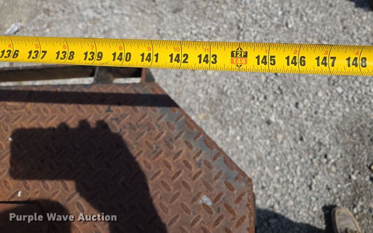 image for item EQ6911 2008 GMC C4500 flatbed truck