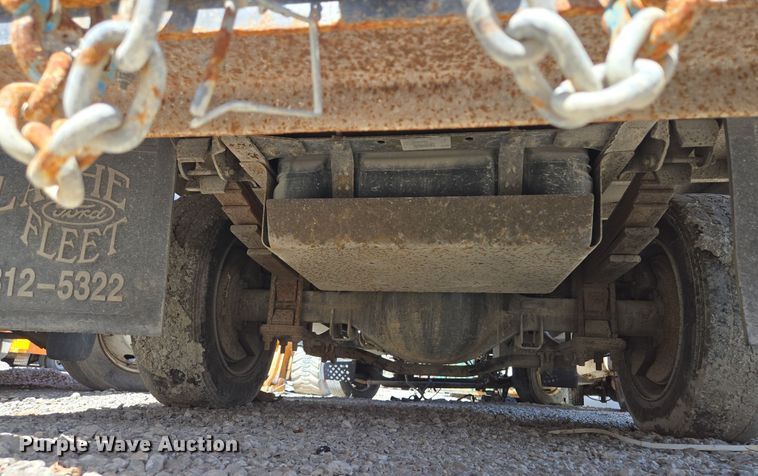 image for item EQ6911 2008 GMC C4500 flatbed truck