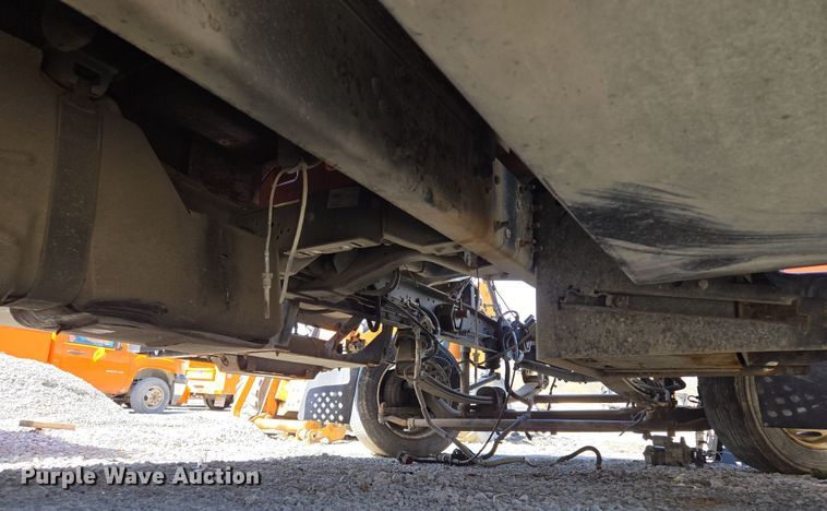 image for item EQ6911 2008 GMC C4500 flatbed truck