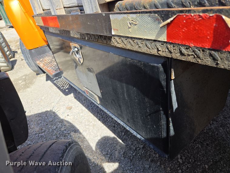 image for item EQ6911 2008 GMC C4500 flatbed truck