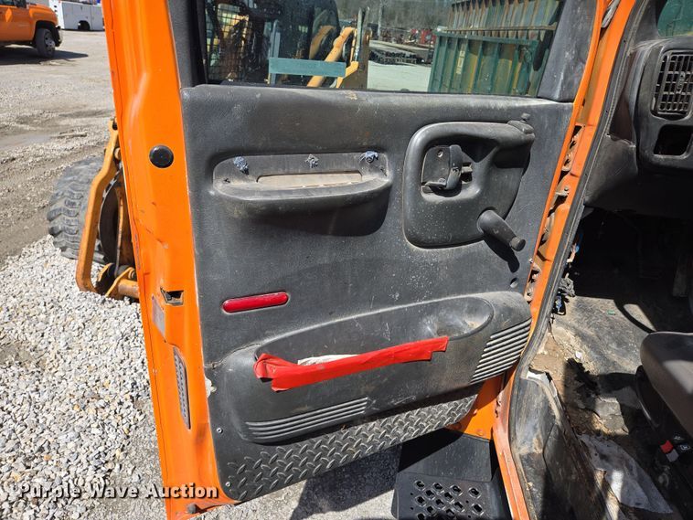 image for item EQ6911 2008 GMC C4500 flatbed truck