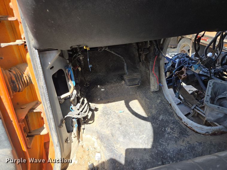 image for item EQ6911 2008 GMC C4500 flatbed truck