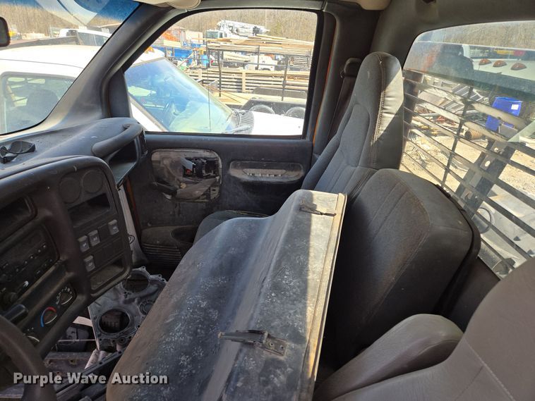 image for item EQ6911 2008 GMC C4500 flatbed truck