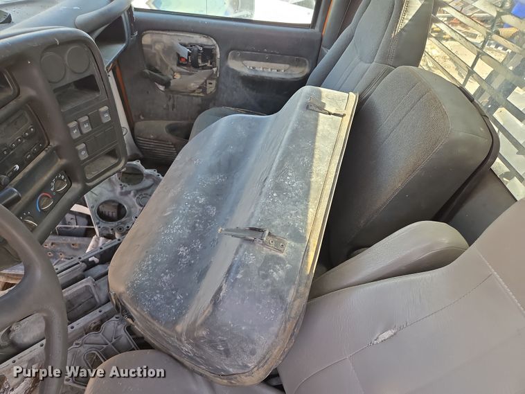 image for item EQ6911 2008 GMC C4500 flatbed truck