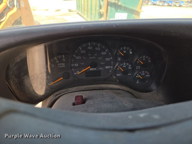 image for item EQ6911 2008 GMC C4500 flatbed truck