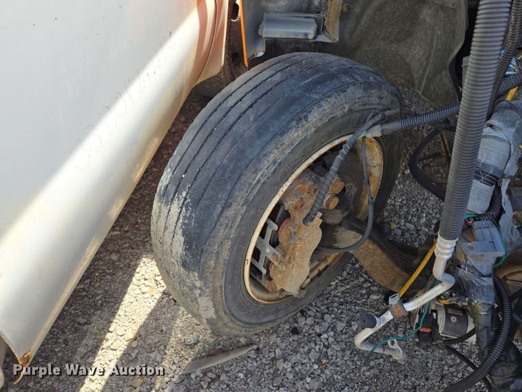 image for item EQ6911 2008 GMC C4500 flatbed truck