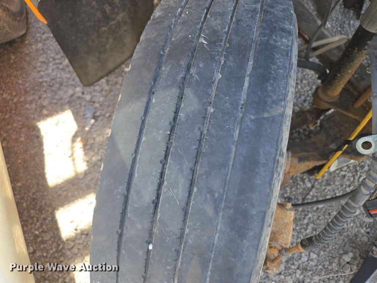 image for item EQ6911 2008 GMC C4500 flatbed truck