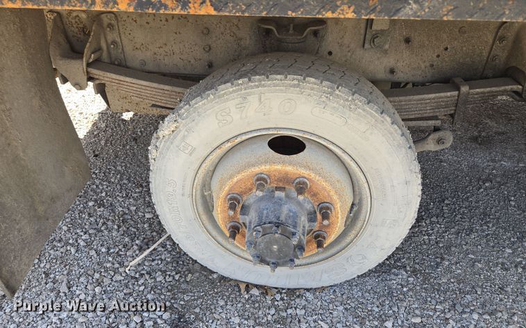 image for item EQ6911 2008 GMC C4500 flatbed truck