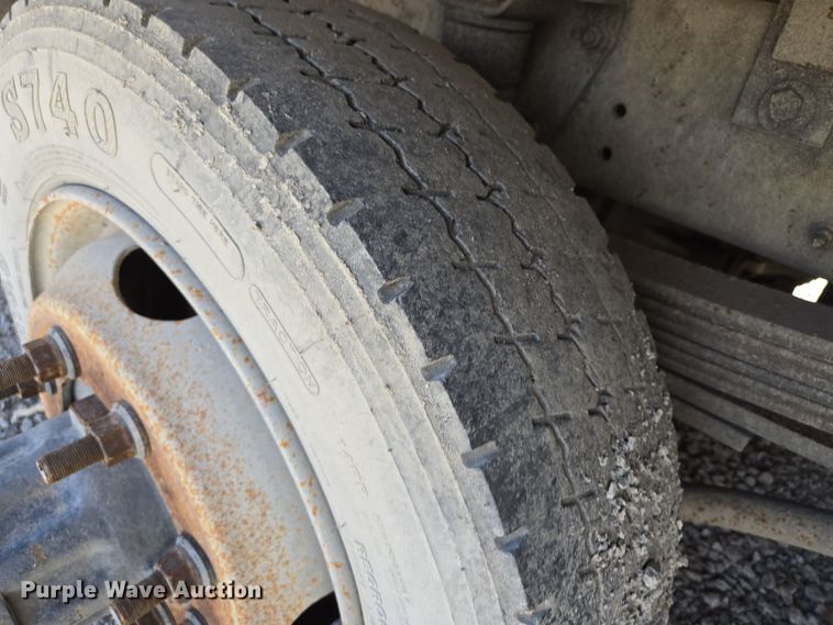 image for item EQ6911 2008 GMC C4500 flatbed truck