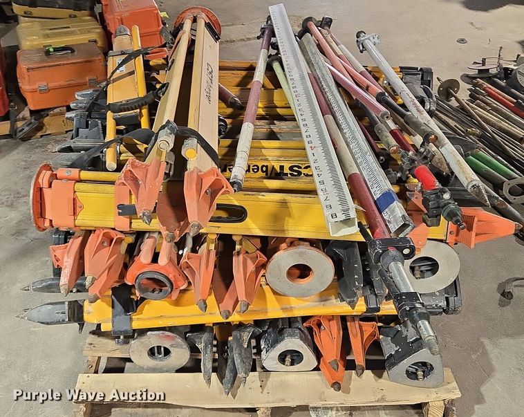 image for item EQ6921  Approximately 20 tripods 