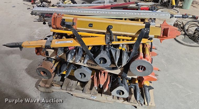 image for item EQ6921  Approximately 20 tripods 