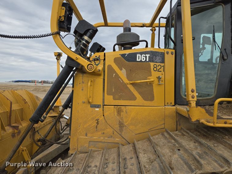image for item EQ6939 2014 Caterpillar  D6T LGP  dozer