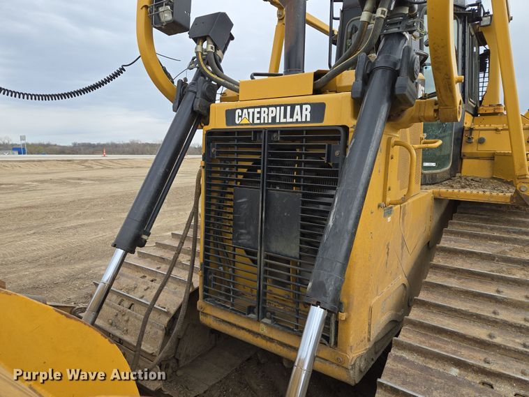 image for item EQ6939 2014 Caterpillar  D6T LGP  dozer