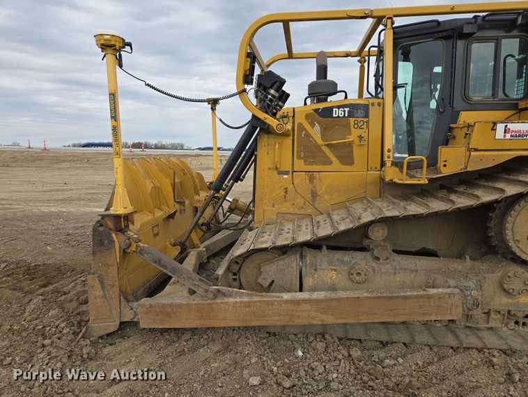 image for item EQ6939 2014 Caterpillar  D6T LGP  dozer