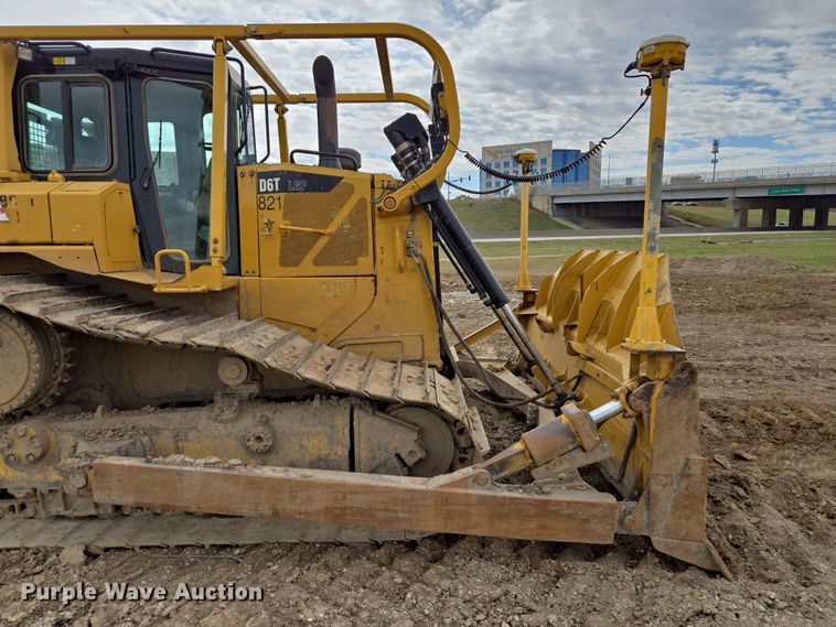 image for item EQ6939 2014 Caterpillar  D6T LGP  dozer