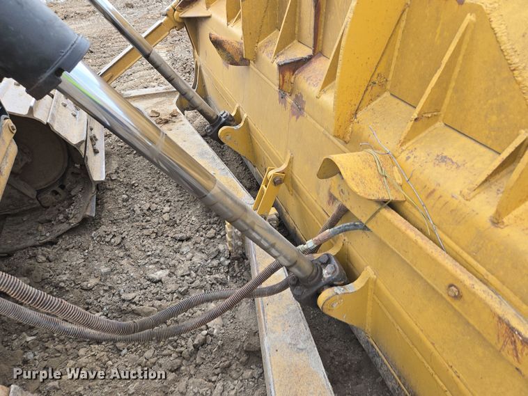 image for item EQ6939 2014 Caterpillar  D6T LGP  dozer