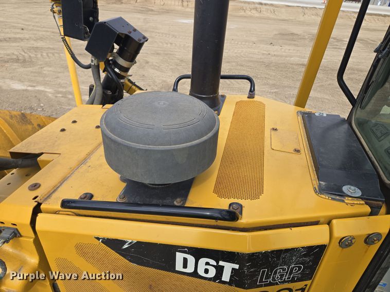 image for item EQ6939 2014 Caterpillar  D6T LGP  dozer