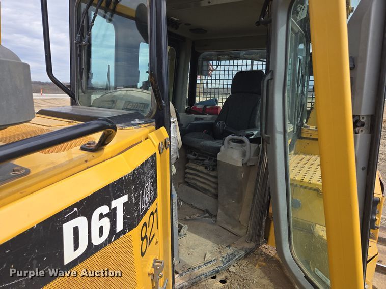 image for item EQ6939 2014 Caterpillar  D6T LGP  dozer