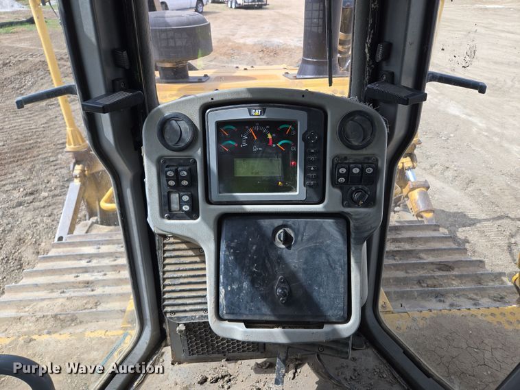 image for item EQ6939 2014 Caterpillar  D6T LGP  dozer