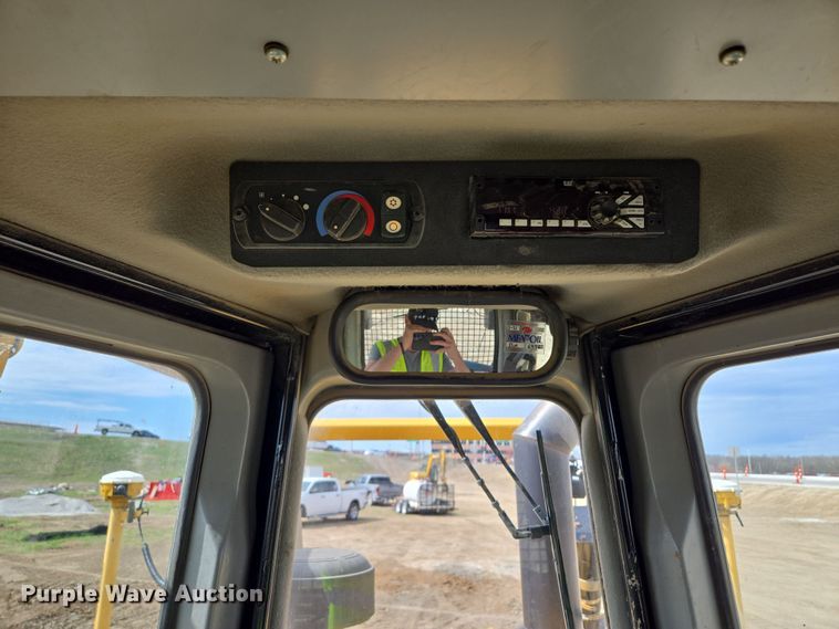 image for item EQ6939 2014 Caterpillar  D6T LGP  dozer