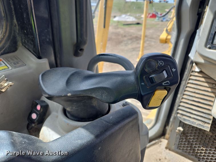 image for item EQ6939 2014 Caterpillar  D6T LGP  dozer