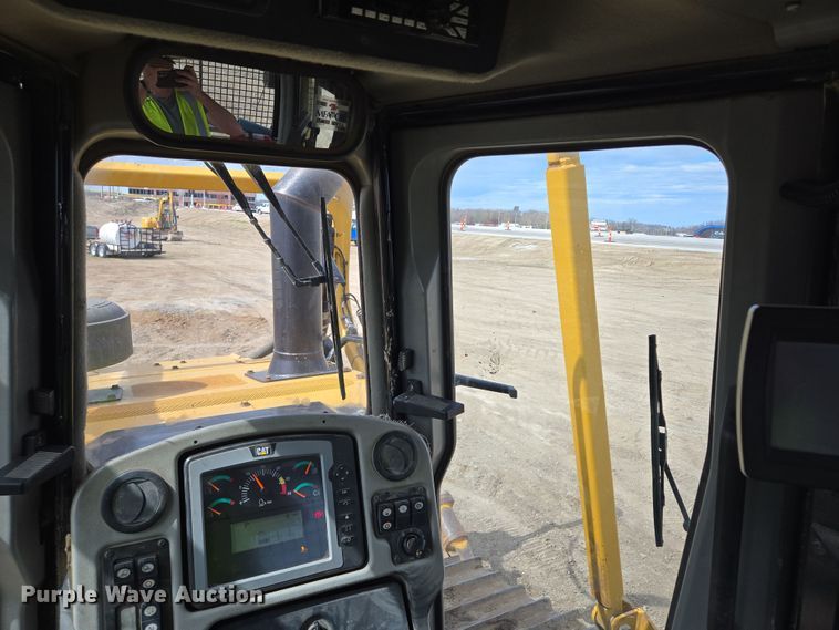 image for item EQ6939 2014 Caterpillar  D6T LGP  dozer