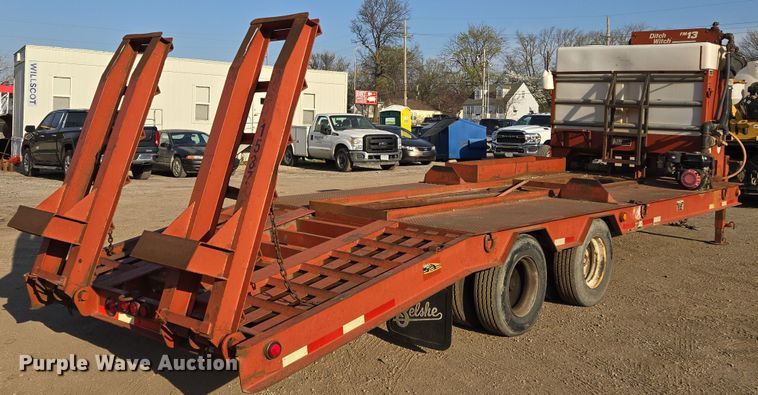 image for item EQ6941 2004 Belshe equipment trailer