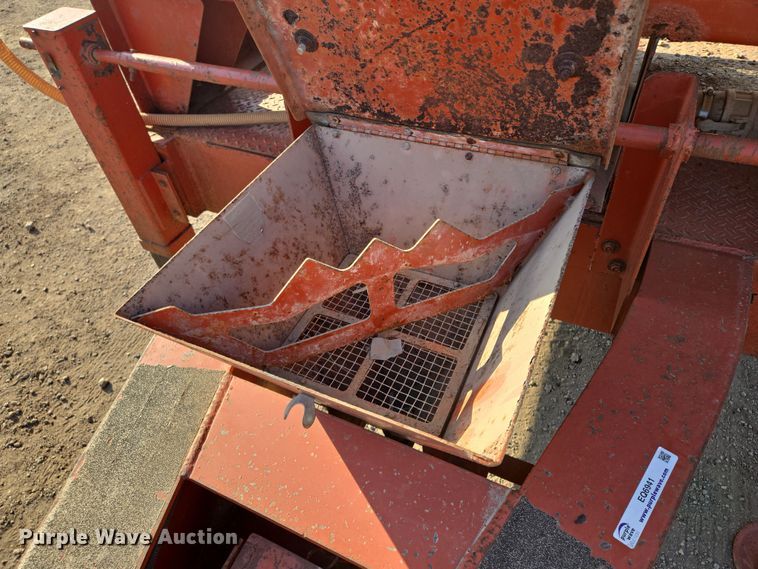 image for item EQ6941 2004 Belshe equipment trailer